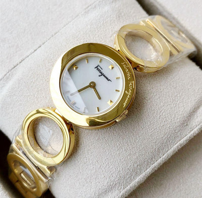 Salvatore Ferragamo Gancino 白色琺瑯錶盤 金色不鏽鋼手鍊式錶帶 石英 女士手錶 SFYA00321