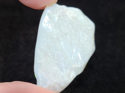 ***原礦屋*** 頂級歐泊(Opal)！A級澳洲蛋白石原礦2.89g (帶少許火彩)！(原礦、寶石、礦石、擺件、擺飾)