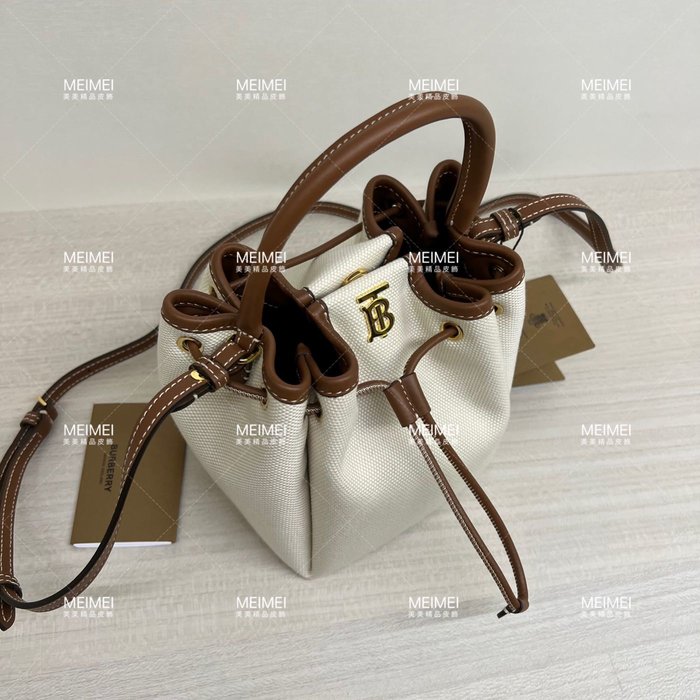 30年老現貨BURBERRY Monogram Motif Canvas and Leather Bucket Bag 水桶包手提斜背80524591  | Yahoo奇摩拍賣