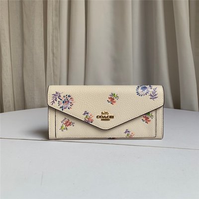 北美精品代購 COACH 69842 新款女士信封長夾 翻蓋長夾 內裡全皮 花卉點綴 清新風格 附購證 買即送禮