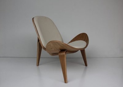 【順發傢俱】丹麥設計師Hans.J Wegner作品Three Legged Chair - 三腳貝殼椅~有木紋