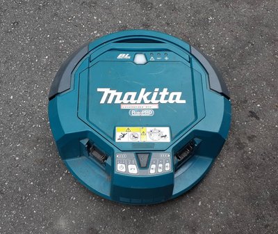 二手~日本makita牧田 (DRC200) 充電式智能掃地機器人 工業級掃地機器人 18V