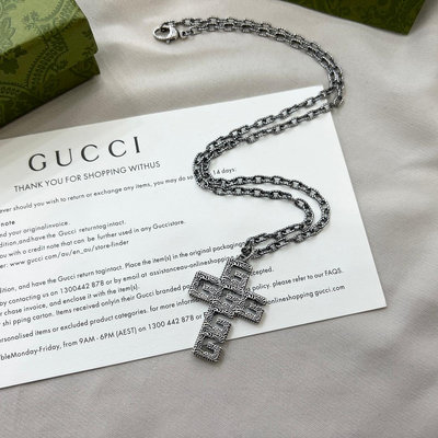 Gucci古馳新款方形G純銀雕花鏤空十字架吊墜項鏈 （其他可） NO106837