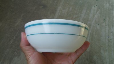早期--美國康寧牛奶碗----牛奶玻璃碗--- CORNING PYREX