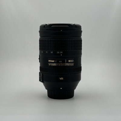 Nikon 28-300 F3.5-5.6 (公司貨) 盒裝配件齊 九成新