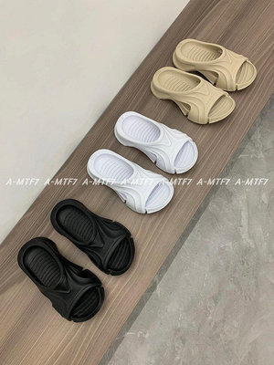 東方小食生活舘巴黎BLCG Mold Rubber Slide Sandals 系列夏季沙