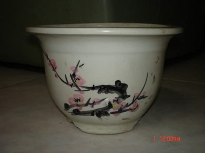 典藏台灣早期鶯歌窯"胭脂紅"彩繪窯燒的精緻花盆(二)