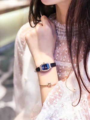 2019聚利時手錶女小錶盤學生小巧簡約氣質復古皮帶水鑽防水正品女士潮