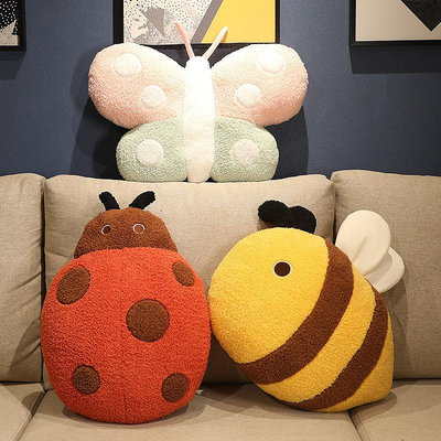 新款熱銷 卡通仿動物抱枕毛絨玩具小蜜蜂昆蟲蝴蝶抱枕沙發靠墊家居裝飾批發 動漫星城周邊玩偶