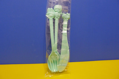 【YUAN】EVA AIR 長榮航空 三麗鷗角色造型 簡式塑膠餐具組（綠） HELLO KITTY 美樂蒂 雙星仙子