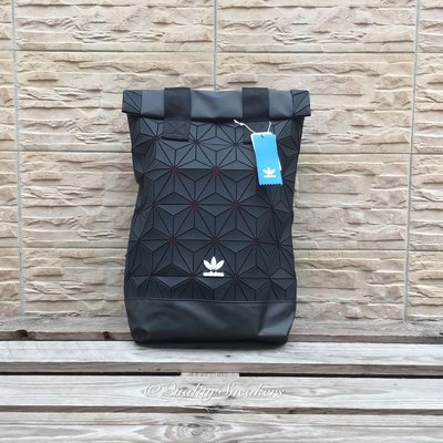 現貨 - Adidas Urban Backpack 三宅一生 幾何 菱格 後背包 黑色 DH0100