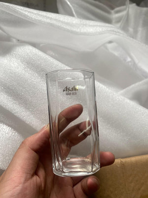 日本進口日本產中古vintage朝日asahi收藏款印花金標角玻璃無鉛玻璃杯啤酒杯扎啤杯透明水杯子果汁飲料杯中號，口徑5cm高10cm， 有兩只。