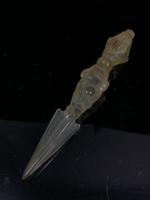 下殺-天然水晶降魔杵，規格：長12.2直徑2cm，重26克 DST4012