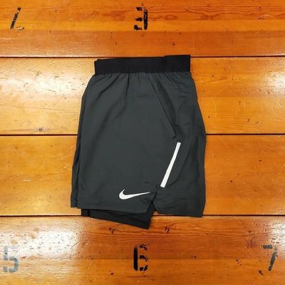 亞軒潮店 潮款現出耐吉 NIKE 男子跑步訓練運動內襯緊身五分短褲 904457 899499