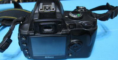 NIKON D40單眼相機附鏡頭18-55MM