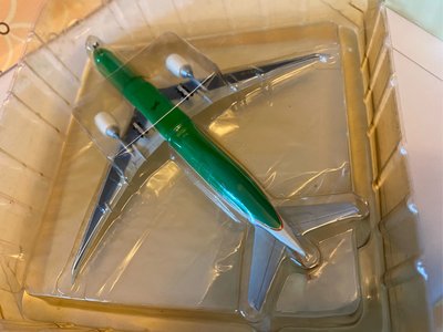 長榮航空Eva Air -Boeing 777-300ER模型飛機 （彩帶機）付款後，全家店到店取貨！
