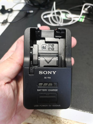 SONY BC-TRX充電器，二手功能正常