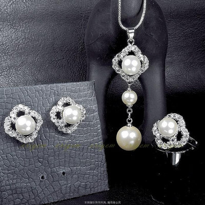 珍珠林~珍珠墬+耳環+戒指整套特價(附贈鏈組)~南洋深海硨磲貝珍珠#197+2