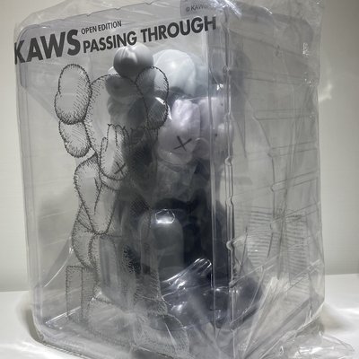 ぬいぐるみ MEDICOM - KAWS PASSING THROUGH GREY 灰 フィギュア