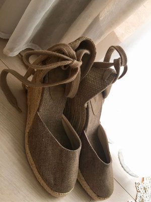 韓國 米色編織包頭綁帶楔型鞋