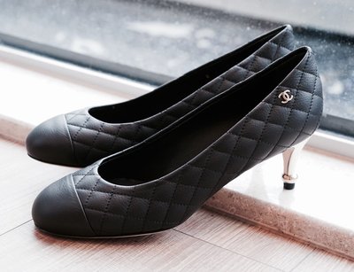 Chanel G30633 Quilted Pumps 菱格紋金跟鞋 5.5 cm 黑 現貨