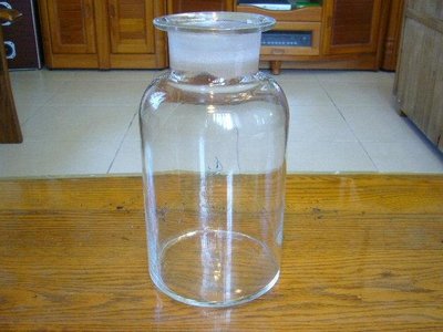 中藥罐(11)~玻璃罐~氣泡玻璃~無蓋~高約27CM~懷舊.擺飾.道具