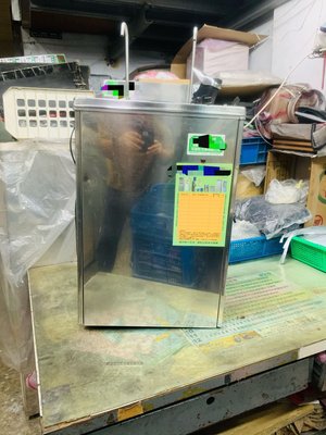 【飲水機小舖】二手飲水機 中古飲水機 冰熱掛壁飲水機 57