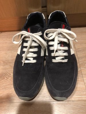 Prada 藍黑色加白條麂皮慢跑鞋 38.5號