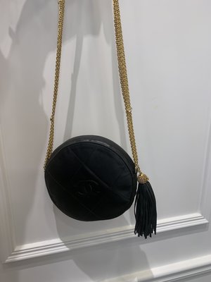 Chanel vintage 特殊流蘇水鑽鏈圓型包 難得的款式 不撞包