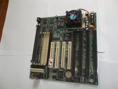 p-166+主機板+EDO,16mx2支,有4組ISA.3組PCI插槽,,共有3片