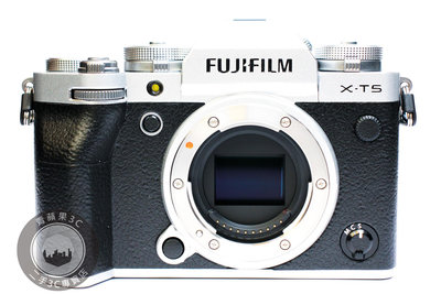 【高雄青蘋果3C】Fujifilm X-T5 XT5 單機身 4020萬像素 APS-C 五軸防震 無反相機 快門4X張 二手單眼 公司貨#89481