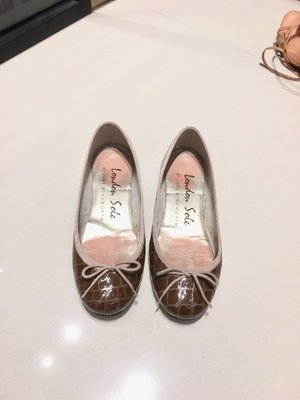 （已售出）London sole 娃娃鞋-孫芸芸最愛38號（適合平常37號的水水）