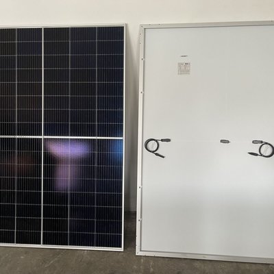 嗨購1-特價促銷全新單晶420瓦太陽能發電板