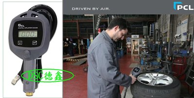 DSC德鑫1-英國 PCL 數位式 三用打氣量壓錶 TECH電子式 打氣胎壓錶 購買德國5W/50機油68瓶就送您1支