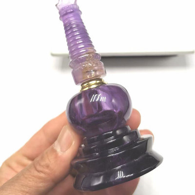 天然紫水晶舍利塔小擺件，高110mm底部直徑48mm中間瓶口內徑12mm