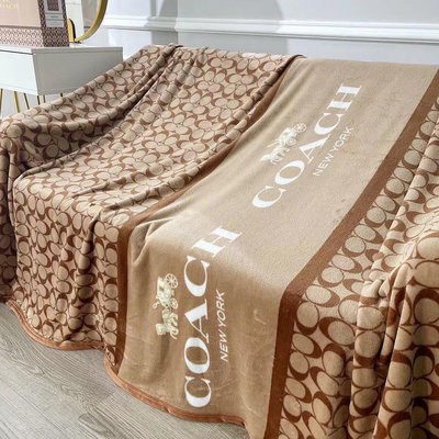 特惠 DanDan代購 COACH 蔻馳裝飾毛毯 沙發批毯 蓋毯 經典老花元素毯子 毛毯 柔軟舒適 時尚復古 多功能