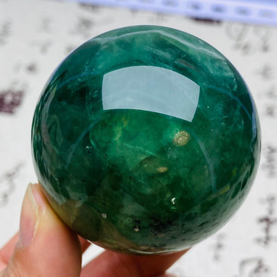 B556天然紫綠螢石水晶球擺件綠色水晶原石打磨屬木客廳辦公家 水晶 擺件 文玩【天下奇物】1075