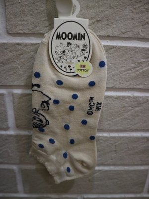 婕的店日本精品~日本帶回~Moomin嚕嚕咪小不點亞美船米白色船型襪 女襪子23~25cm