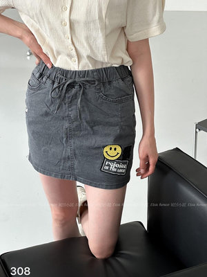 【莉莎小屋】💝正韓 Korea 春夏新品(代購)✈黃笑臉字母貼布裙褲👚👖E0521