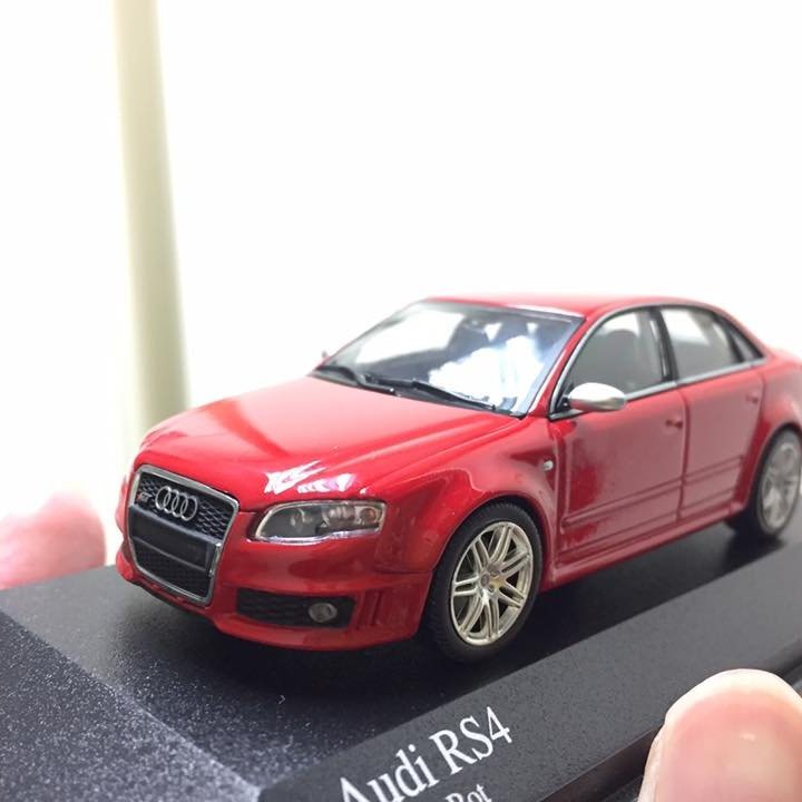 1/43 minichamps Audi RS4 B7 | Yahoo奇摩拍賣