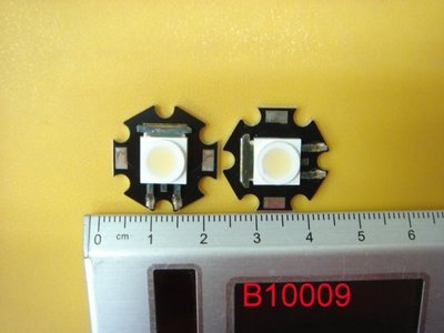 【全冠】大功率暖光(黃光)超亮LED燈珠+鋁基板 8.5*8.5MM晶片 DC3.7V~3.9V (B10009)