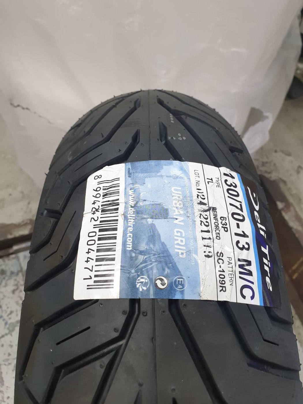 classificados.acheiusa.com - MICHELIN 130 70-13 M C 63P CITY GRIP