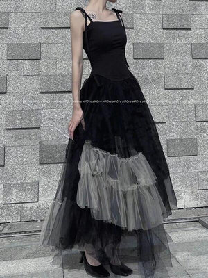 神祕黑色細肩帶 立體高腰多層次拼接蛋糕網紗連身長洋裝超值-簡單女裝