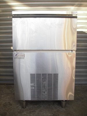 力頓220磅角冰製冰機(LD-220)       水冷式        日產量220磅
