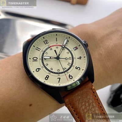 TommyHilfiger手錶,編號TH00033,44mm黑圓形精鋼錶殼,米黃色精密刻度錶面,咖啡色真皮皮革錶帶款