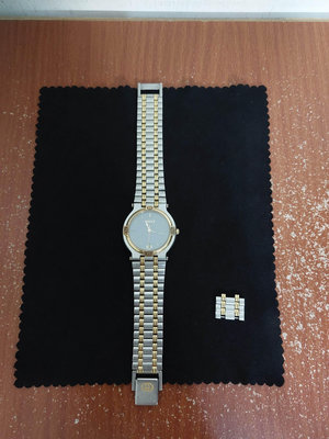 瑞士製 Gucci 9000M 大三針 古著 腕錶 手錶