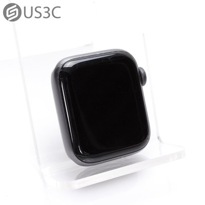 【US3C-台南店】【一元起標】Apple Watch 4 40mm GPS 太空黑色 鋁金屬邊框 更佳的加速感測器 環境光度感測器 二手智慧穿戴裝置