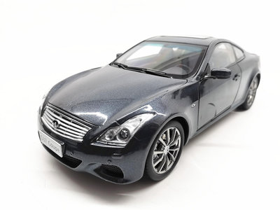 【熱賣精選】汽車模型 車模 收藏模型1/18 英菲尼迪INFINITI G37S 雙門跑車2013款合金汽車模型