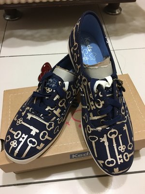 全新 正品 真品 keds 海軍藍鑰匙基本款帆布鞋 休閒鞋 女鞋 8.5號 聯名款