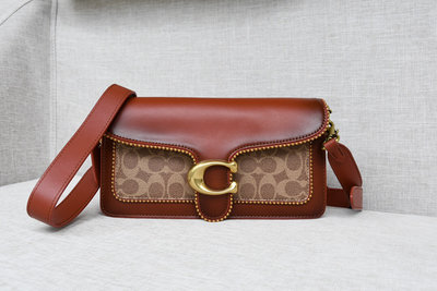 【Woodbury Outlet Coach 旗艦館】COACH 6792 Tabby酒神包 信封包美國代購100%正品